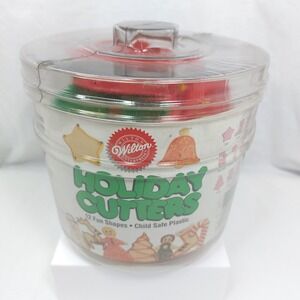 Wilton 1994 12‎ Piece Holiday Christmas Cookie Cutters Plastic Canister